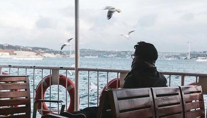 赢球排面超足，赛后常州市委书记、市长为常州队将士送花祝贺